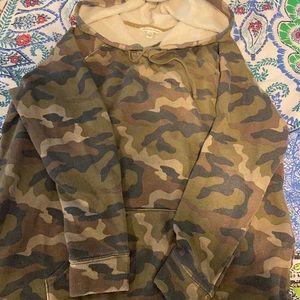 American eagle Camo sweatshirt